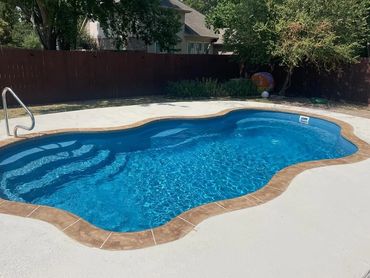 Luxury fiberglass pool installation